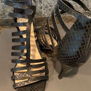 Vince Camuto size 6.5